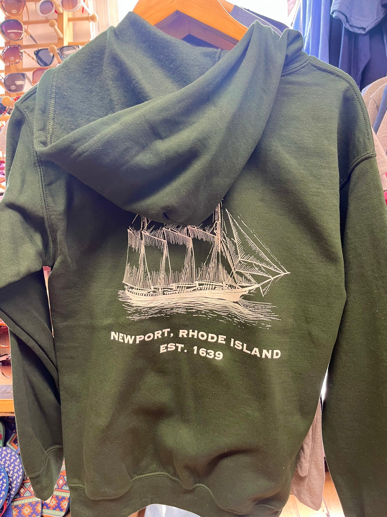 【MODERNIF】Newport Lettering Overfit Sweatshirt 71w1wTgUiKL._UF894,1000_QL80_.jpg