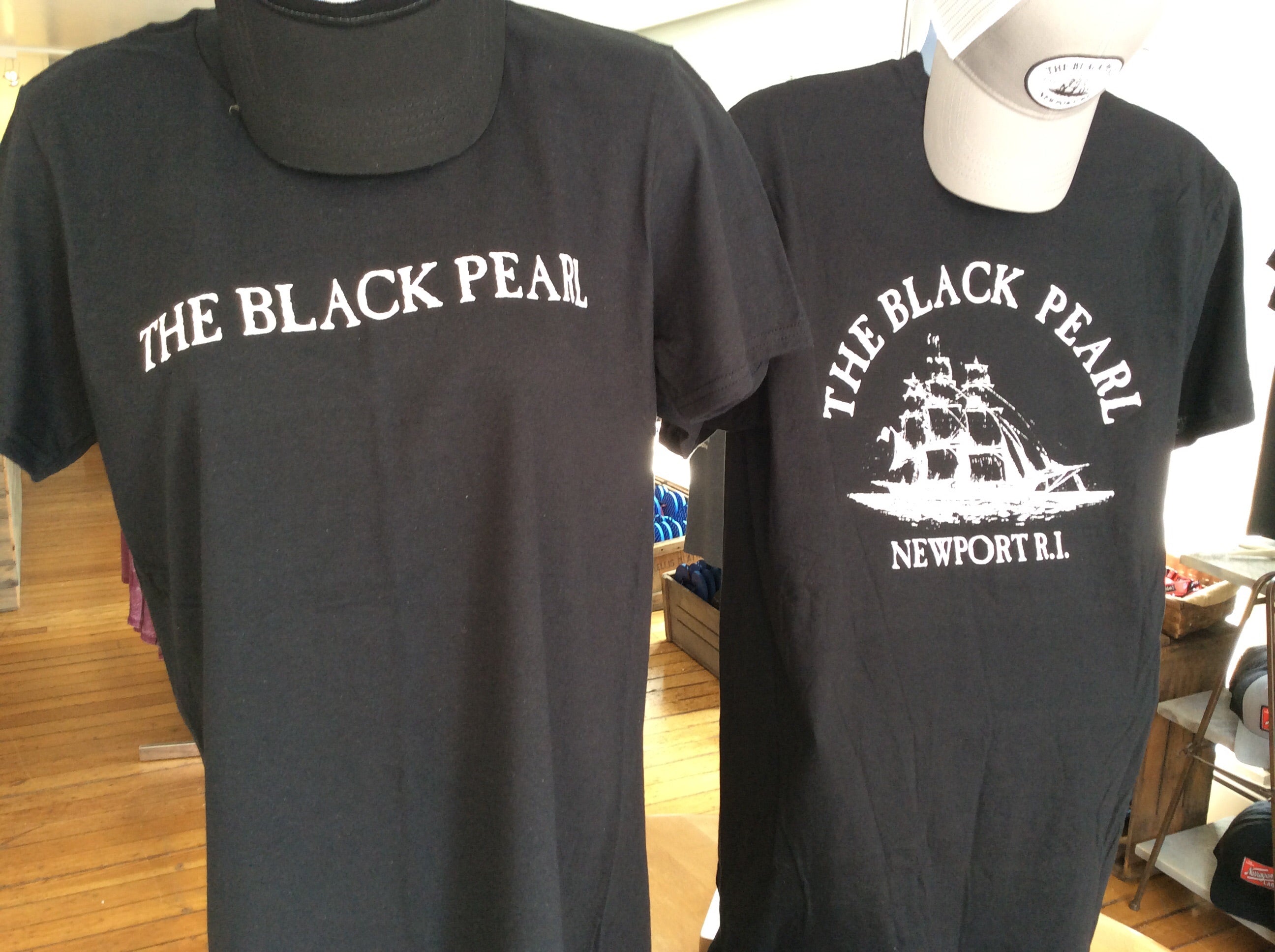 Black Pearl T-Shirt, Black – Newport Original